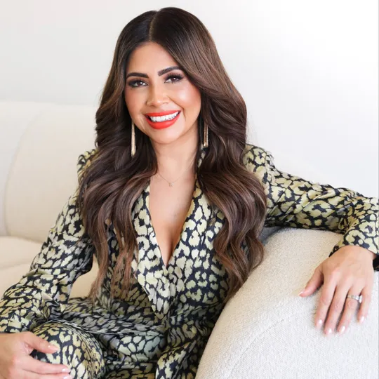 Wendy Morales, Agent in  - Compass