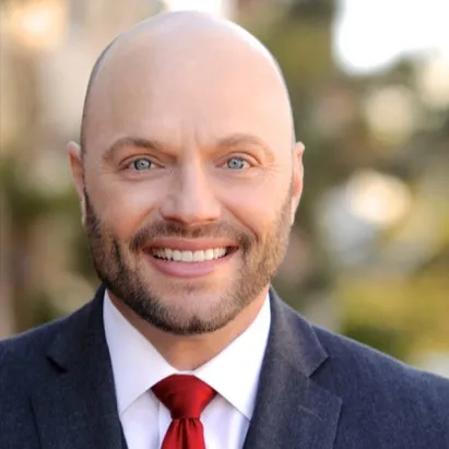 Erik Flexner, Agent in  - Compass