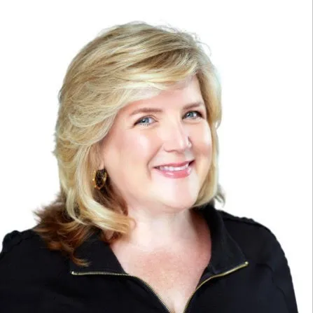 Lisa Tozer, Agent in  - Compass