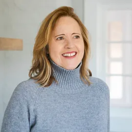 Susanna Scott-Mitchell, Agent in  - Compass