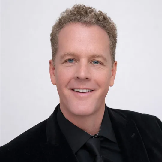 Jared Largo, Agent in  - Compass
