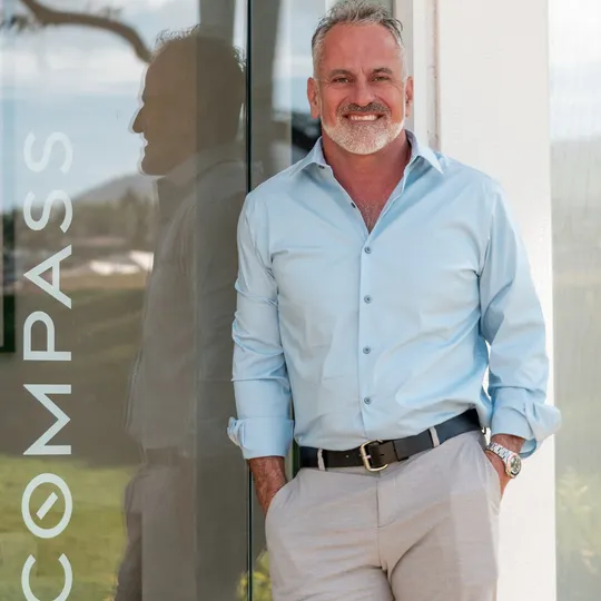 Robert F. Vafaie, Agent in  - Compass