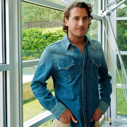 Vito Cammisano, Agent in  - Compass