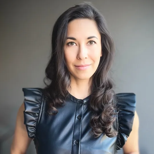 Megan Honda, Agent in  - Compass