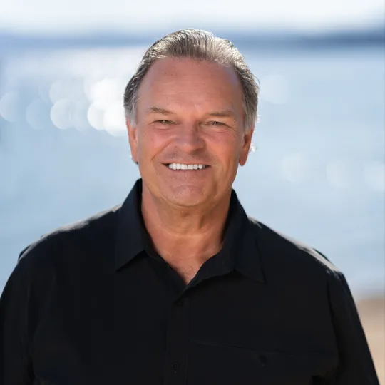 Jon Wood, Agent in  - Compass
