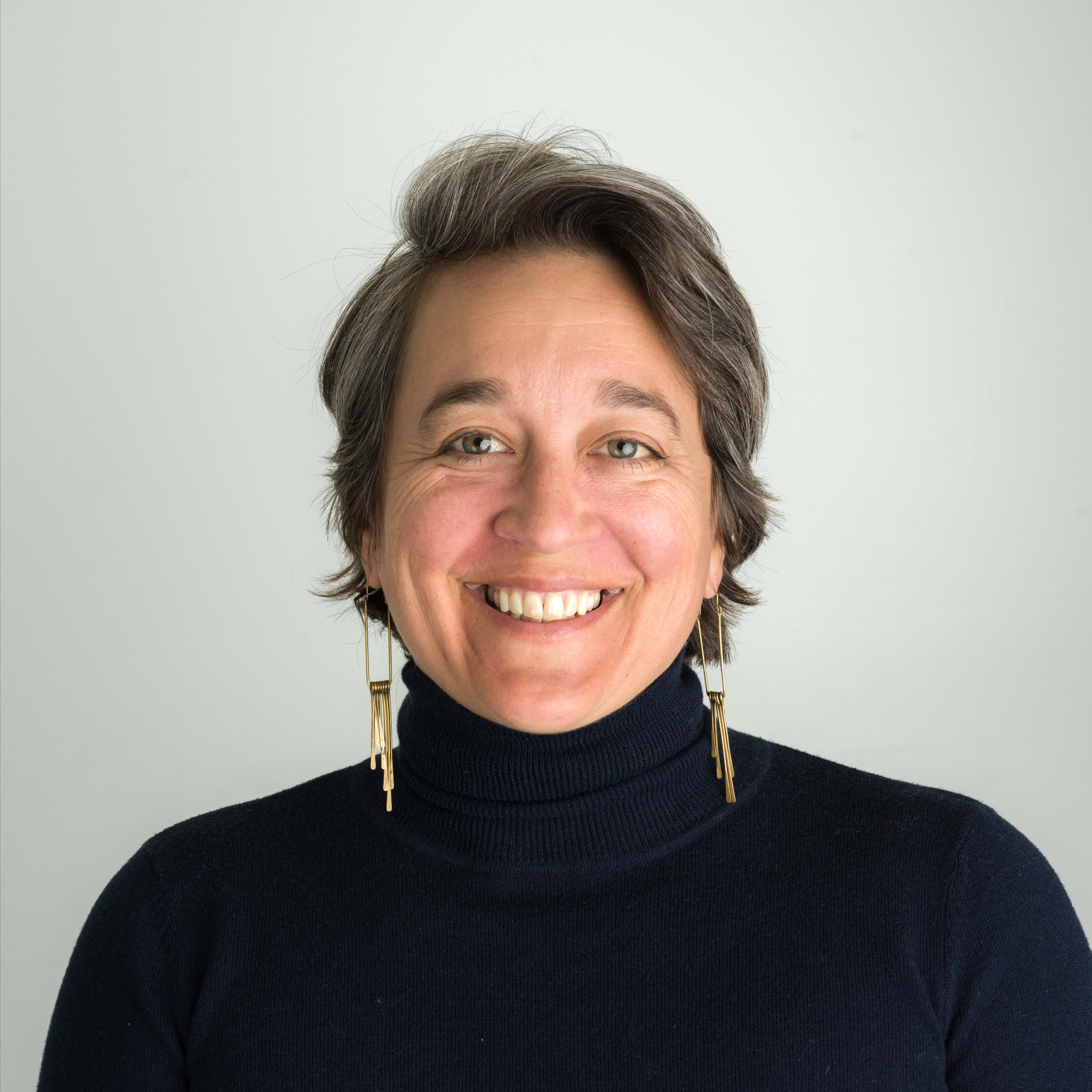 Headshot of Hilary Cantu