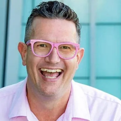 Ben Lusz, Agent in  - Compass