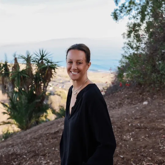 Laura Brau, Agent in  - Compass