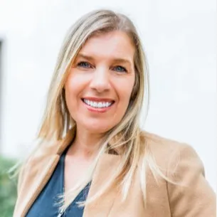 Rachel Simerly, Agent in  - Compass