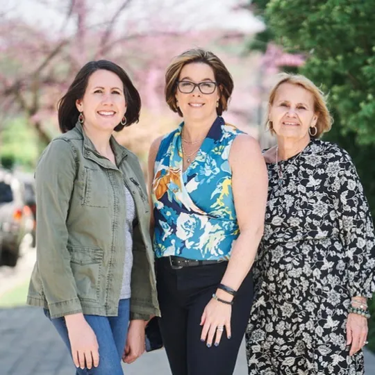 Sharon Laudenbach, Agent in  - Compass