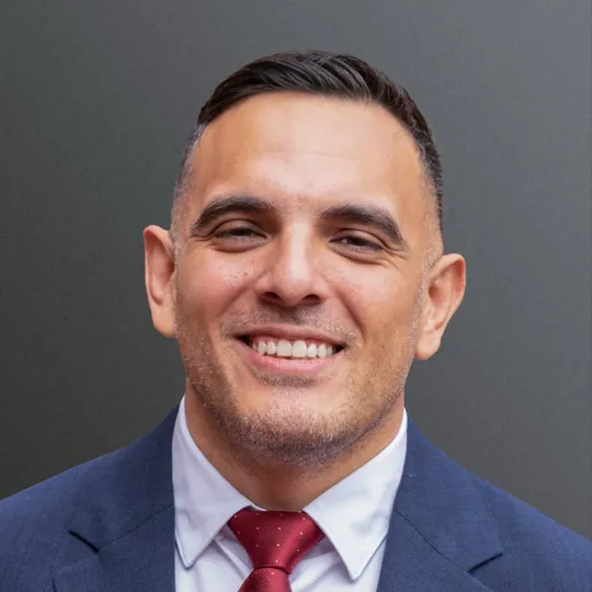 Chris Palomarez, Agent in  - Compass