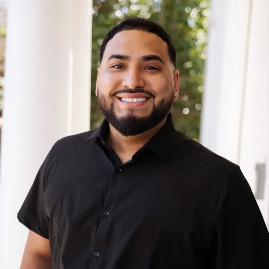 Moises Duenez, Agent in  - Compass