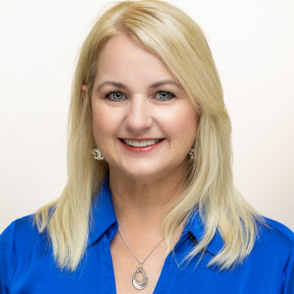 Headshot of Traci Miller