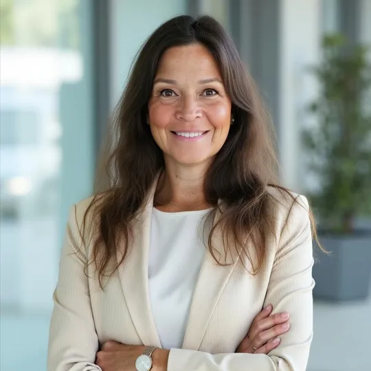 Dawn Hill, Agent in  - Compass