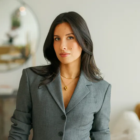 Angely Rangel, Agent in  - Compass