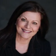 Liliana DeMello, Agent in  - Compass