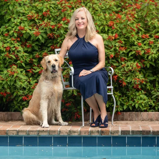 Ginny Hopper, Agent in  - Compass