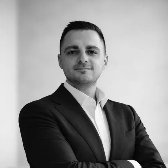 Sean Sefat, Agent in  - Compass