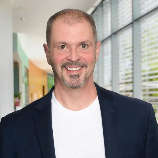 Pete Russian, Agent in  - Compass