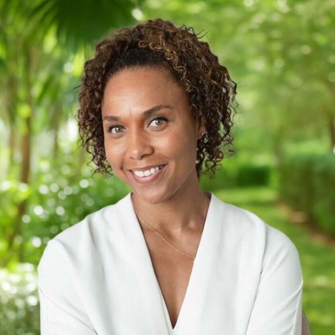 Headshot of Teresa Sadere