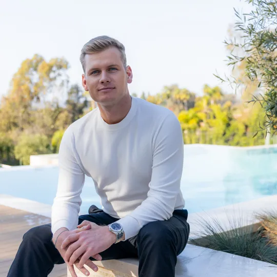 Michael Sweat, Agent in  - Compass