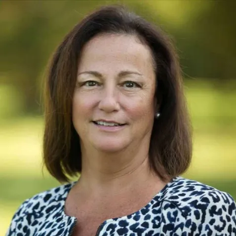 Elizabeth Cody, Agent in  - Compass