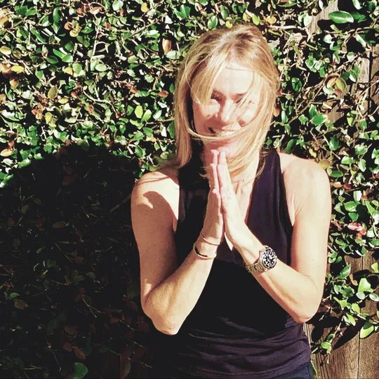 Erica Ginsberg, Agent in  - Compass