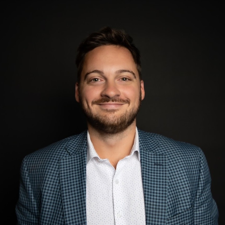 Headshot of Shawn Yunker