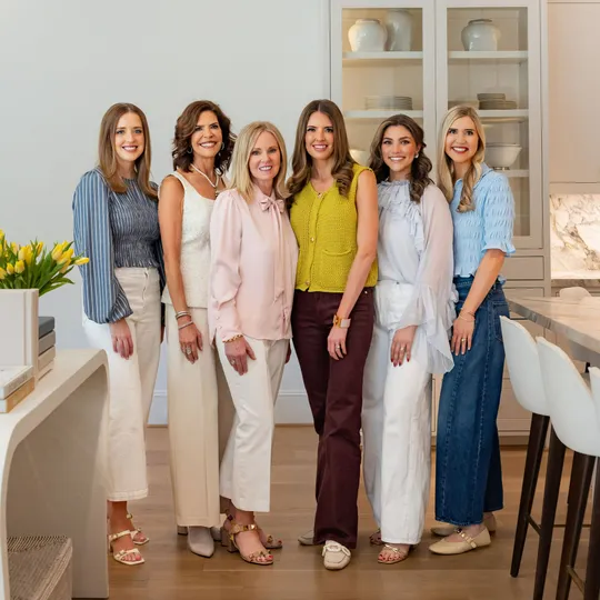 Carruthers Real Estate Group, Agent in  - Compass