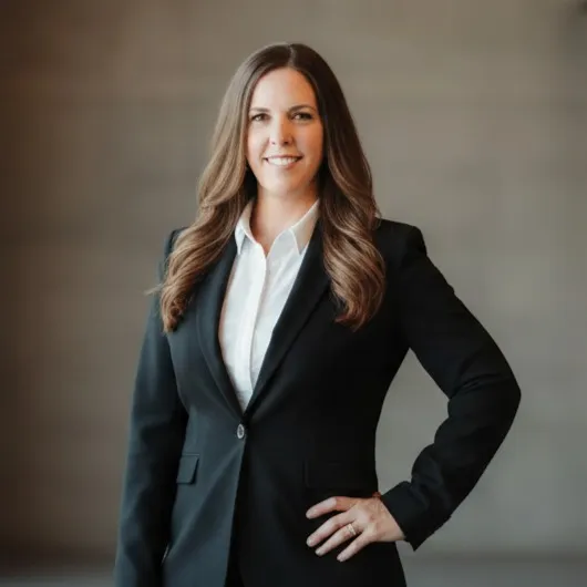 Leigh Apodaca, Agent in  - Compass