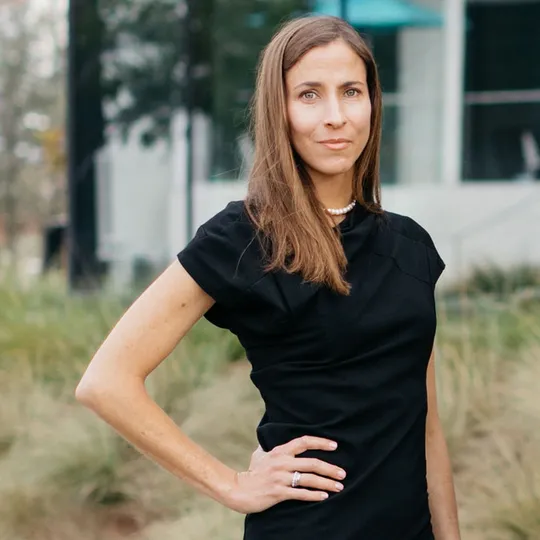 Ana Lozano Cusi, Agent in  - Compass