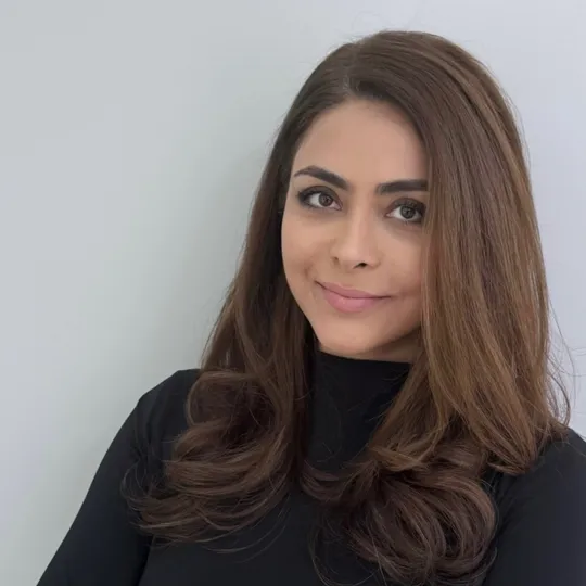 Noushin Malek, Agent in  - Compass