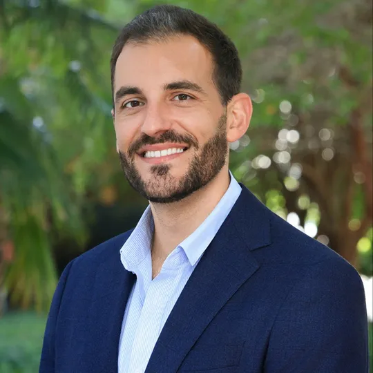 Marcos Ayash, Agent in  - Compass