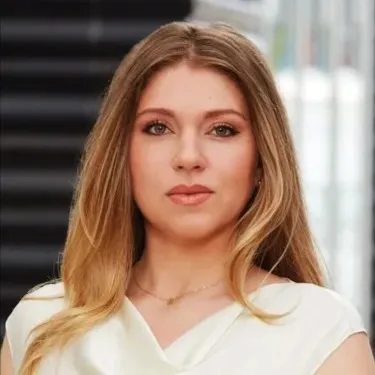 Alexena Partanen, Agent in  - Compass