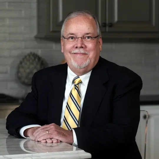 Tom Cox, Agent in  - Compass