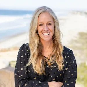 Rebecca McNulty, Agent in  - Compass