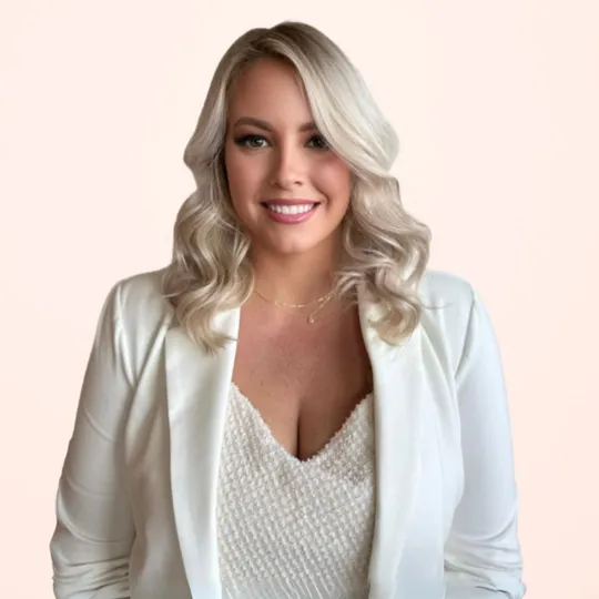 Brittany Cartwright, Agent in  - Compass