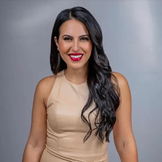 Nicole Hay, Agent in  - Compass