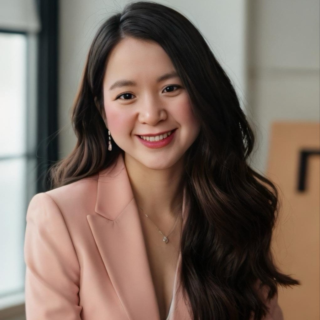 Headshot of Loan Nguyen