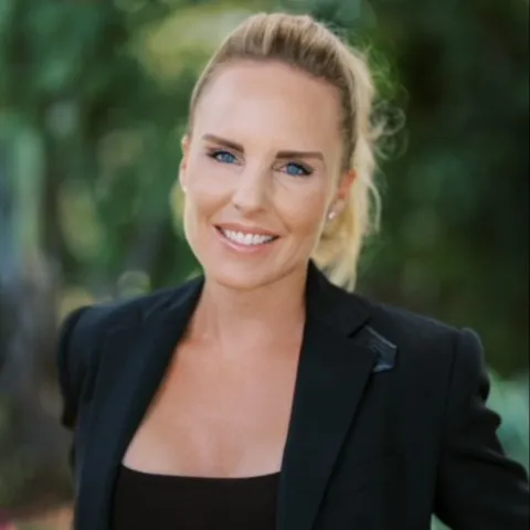 Morgana Taylor, Agent in  - Compass