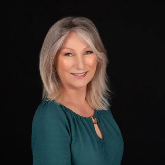 Tami Johnson, Agent in  - Compass