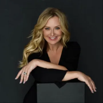 Samantha LeBlanc, Agent in  - Compass