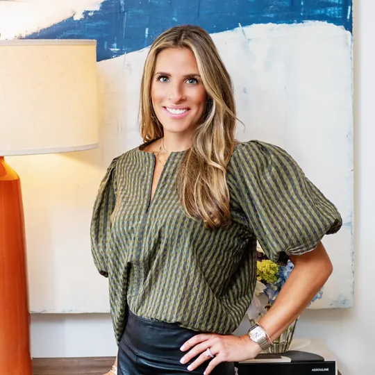 Arianne Hill, Agent in  - Compass