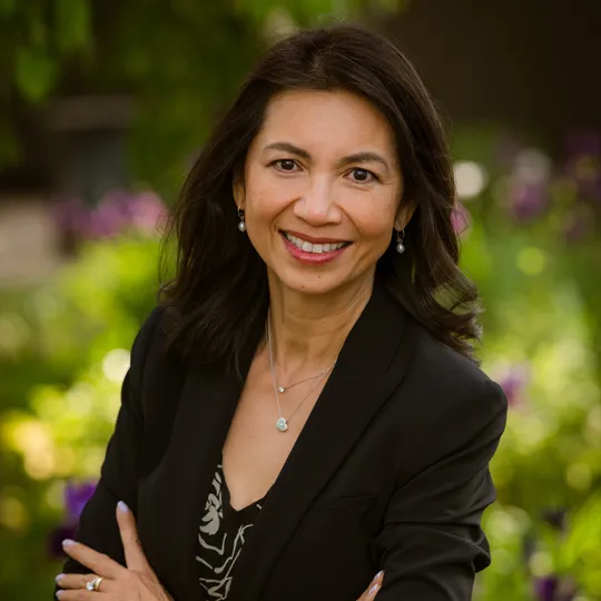 Van Ann Kim, Agent in  - Compass