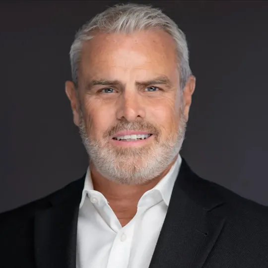 Robert Tyson, Agent in  - Compass