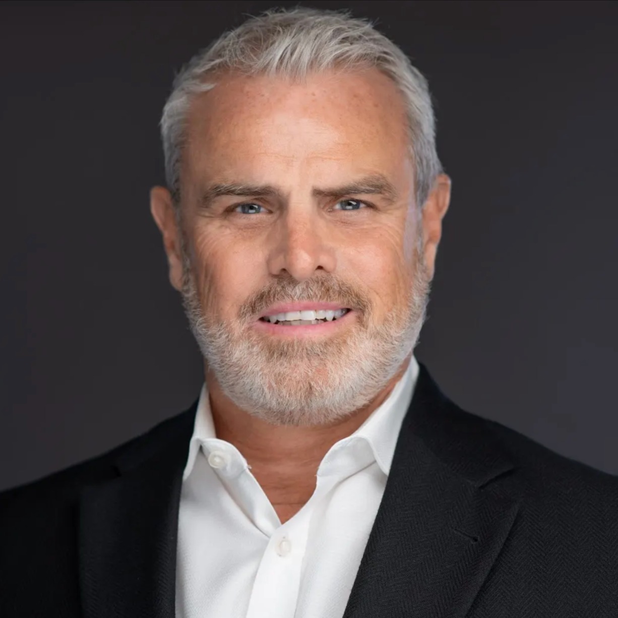 Headshot of Robert Tyson