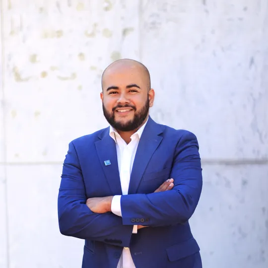 Silvio Arteaga, Agent in  - Compass