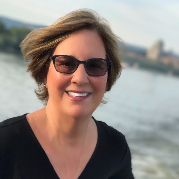 Headshot of Cici Piotrkowski