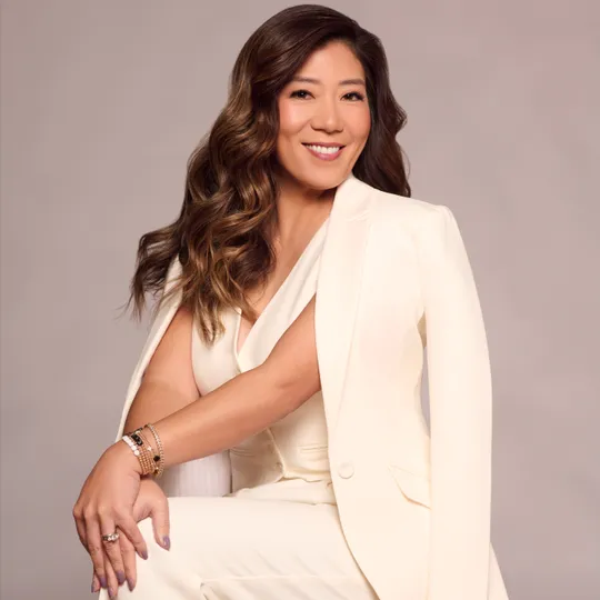 Vivian Yi, Agent in  - Compass