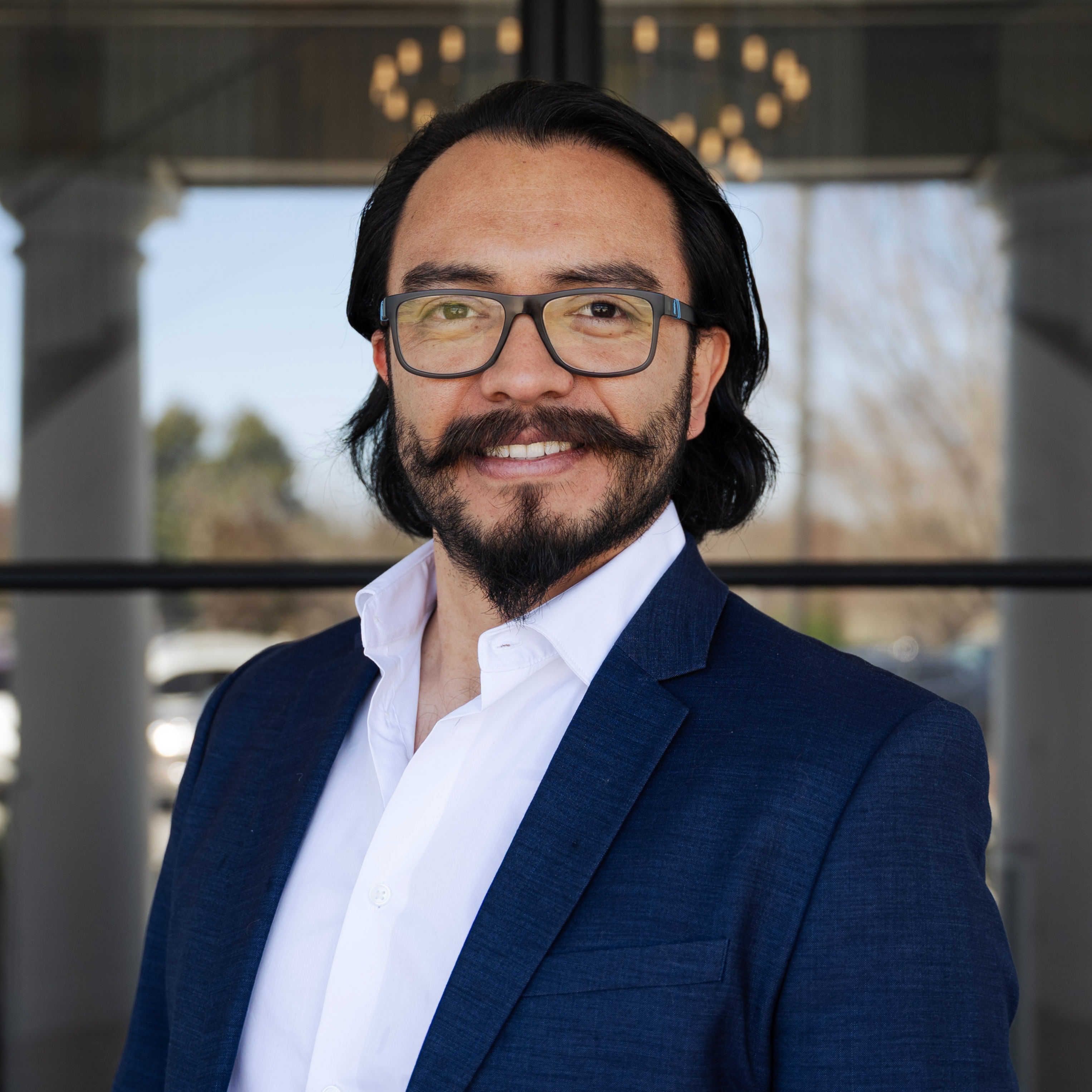 Headshot of Martin Toledo